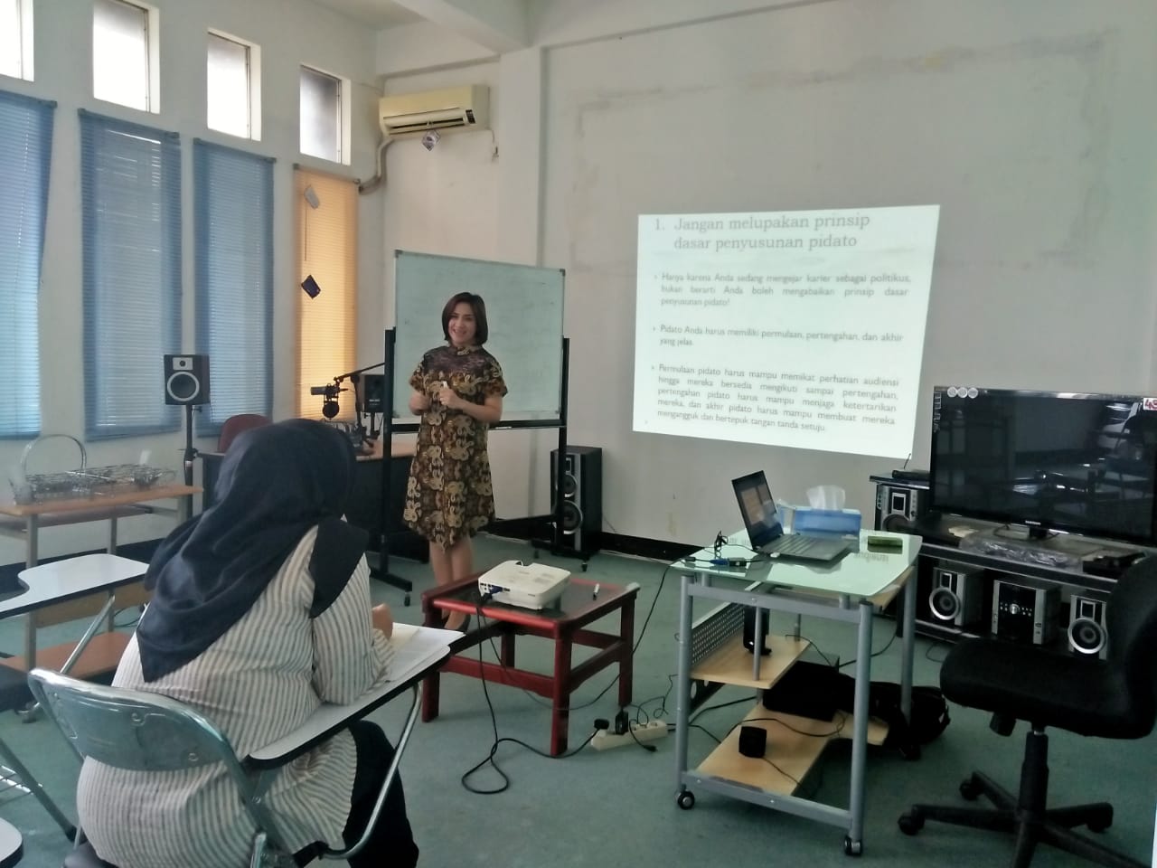 PRIVATE CLASS OF PUBLIC SPEAKING